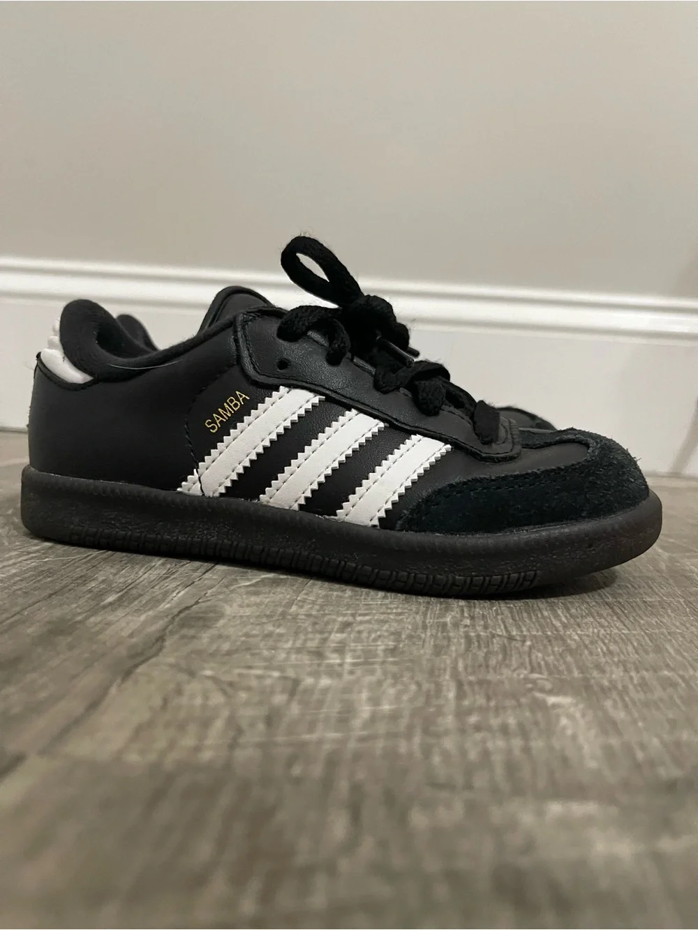 adidas Kids Samba Black & White Casual Sneakers indoor soccer